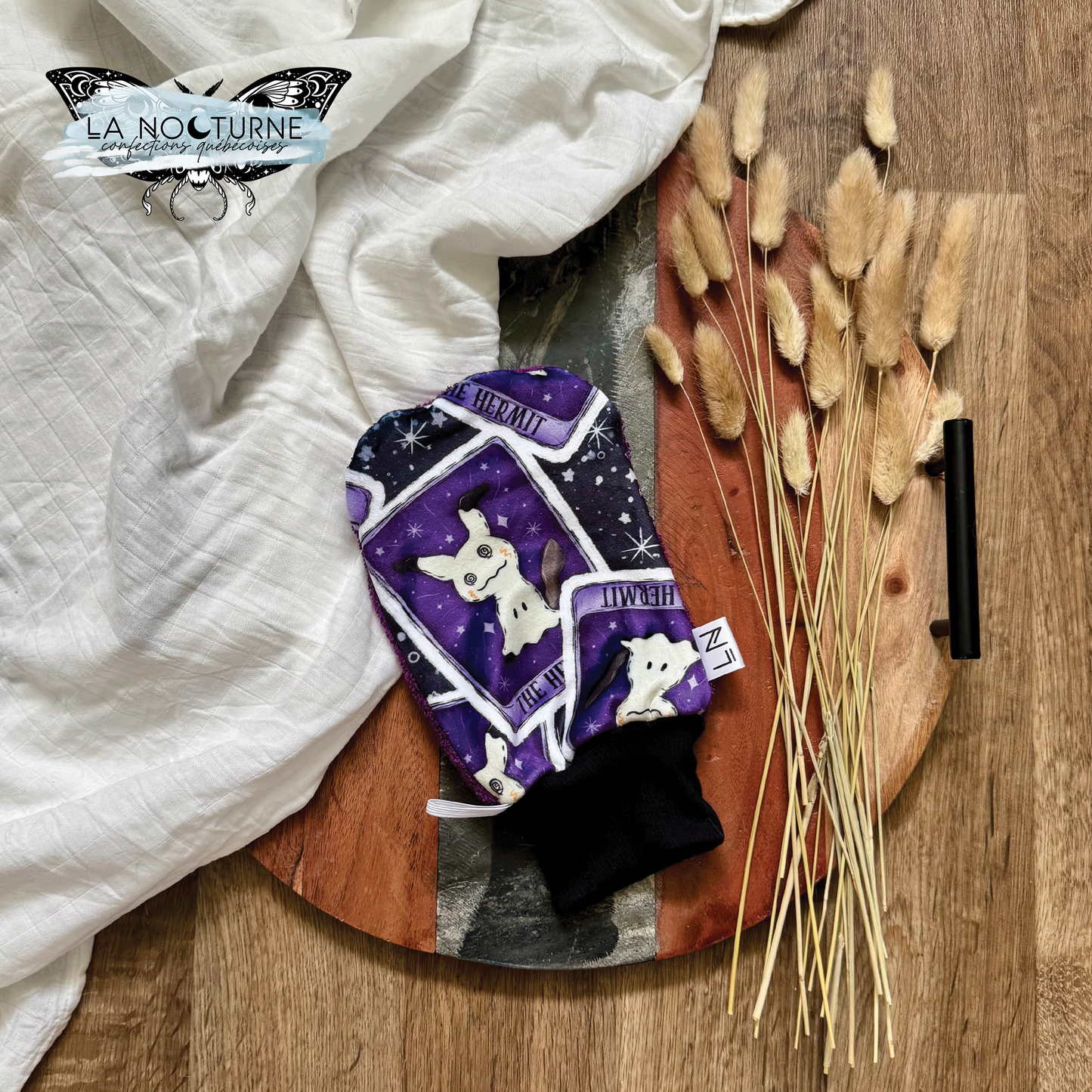 PRÊTE À PARTIR - Mitaine de bain Tarot maléfique (ratine mauve)