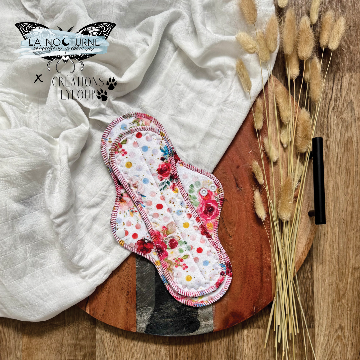 PRÊTE À PARTIR - Serviette hygiénique lavable Fleurs d'antan (squish)