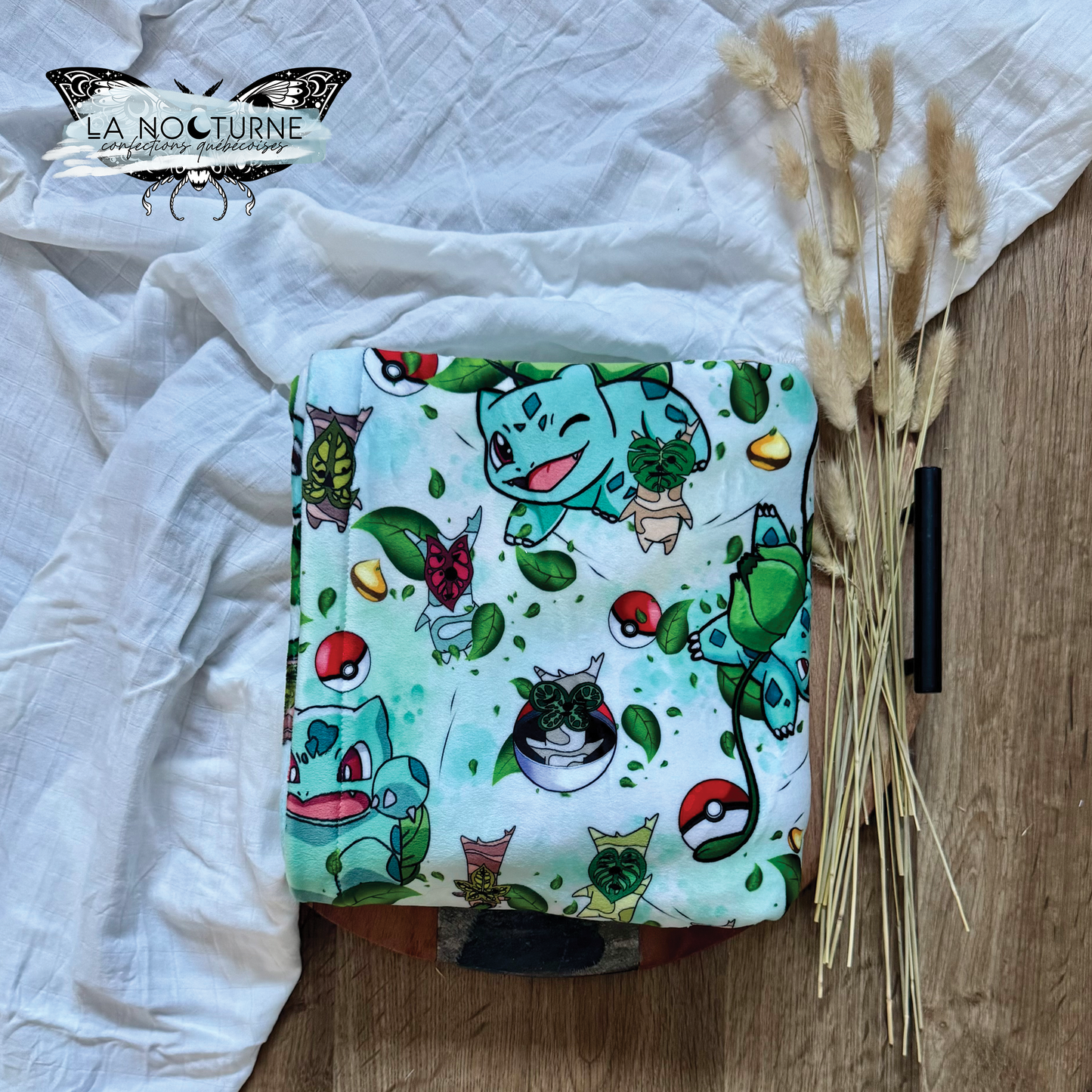 PRÊTE À PARTIR - Couverture ''Doudouce'' simple épaisseur Salade d'Hyrule (moyenne)